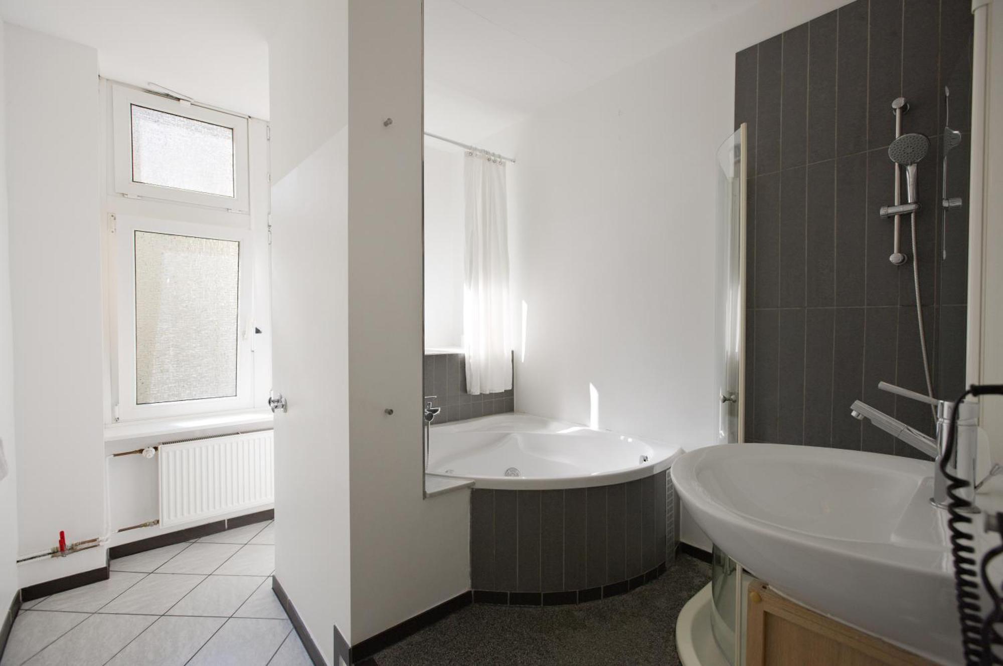Elegante Altbauwohnung Berlin Bagian luar foto