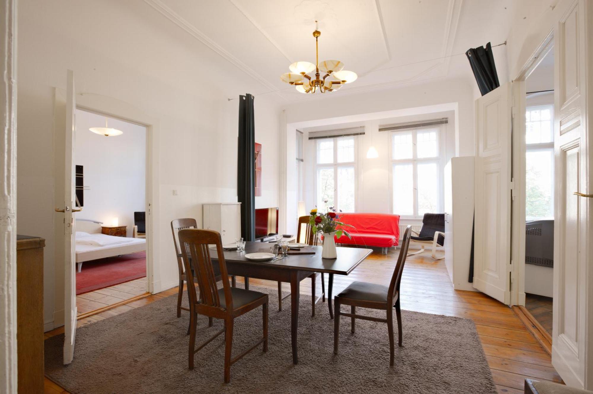 Elegante Altbauwohnung Berlin Bagian luar foto